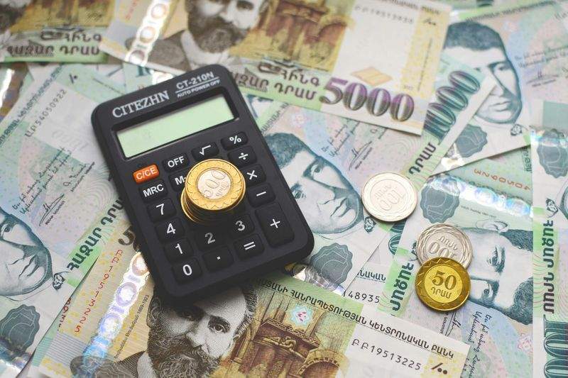 経済ニュース解説: 2024年第一四半期